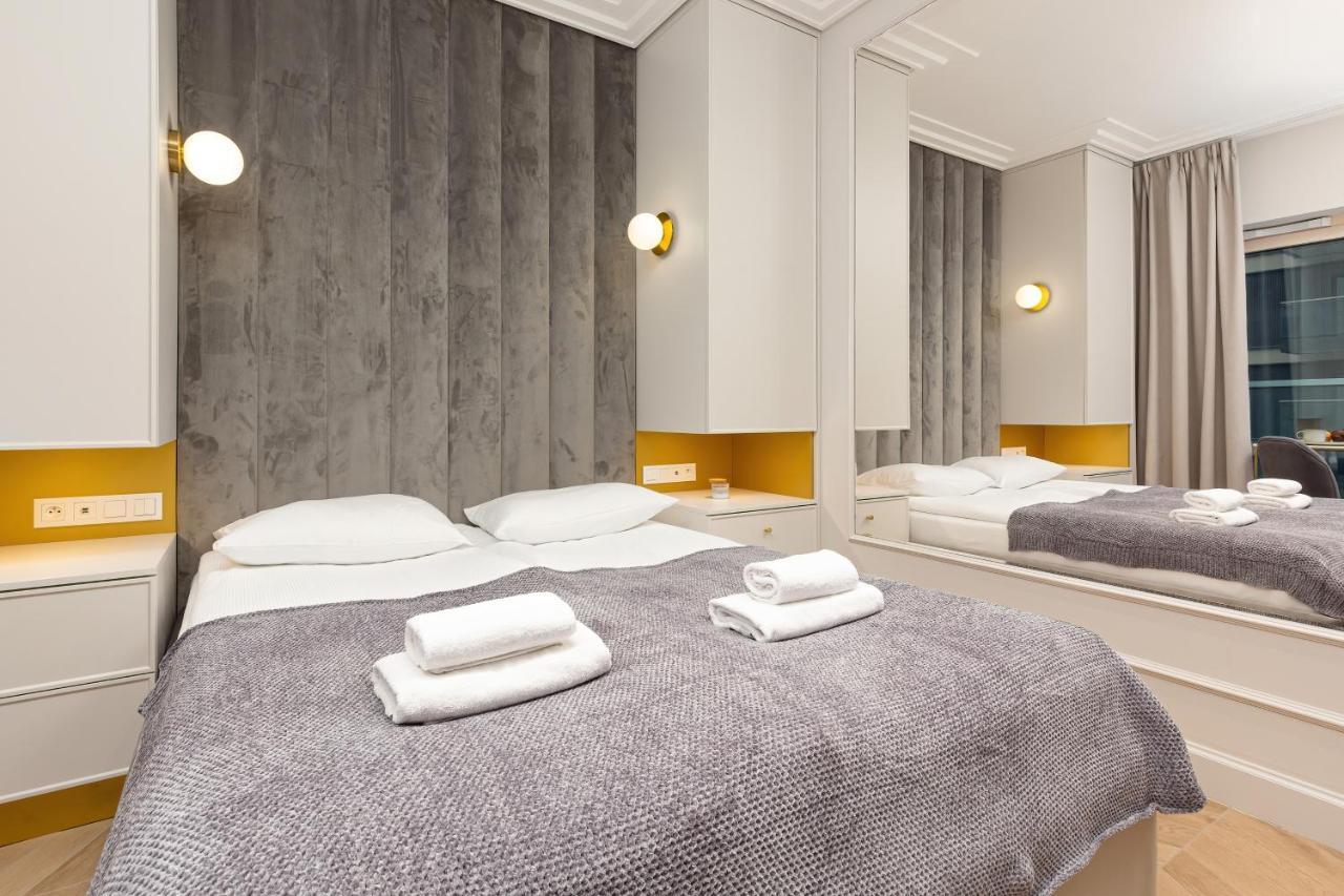 Mennica Residence Central Apartment By Renters Prestige 华沙 外观 照片