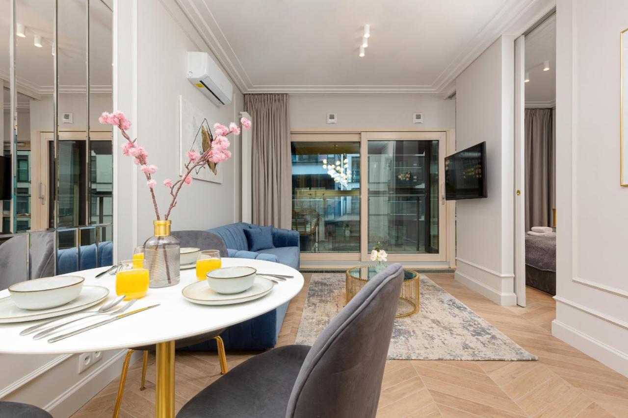 Mennica Residence Central Apartment By Renters Prestige 华沙 外观 照片