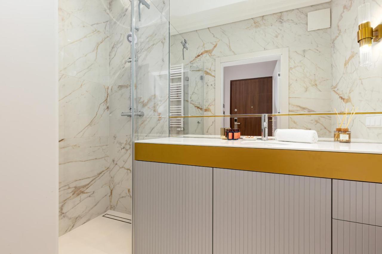 Mennica Residence Central Apartment By Renters Prestige 华沙 外观 照片