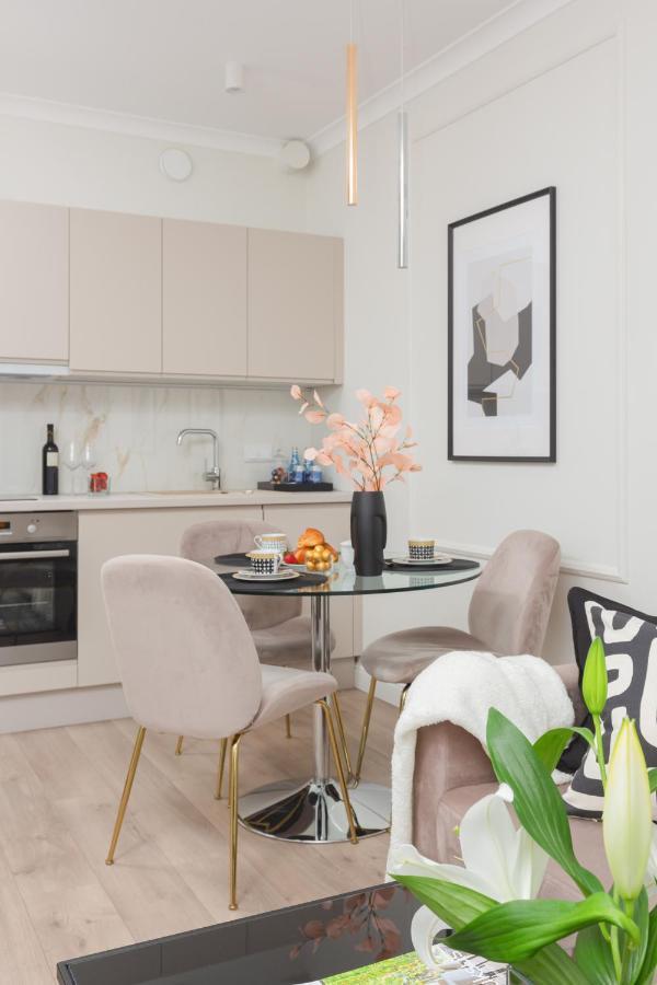 Mennica Residence Central Apartment By Renters Prestige 华沙 外观 照片