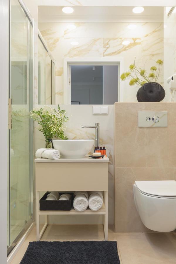 Mennica Residence Central Apartment By Renters Prestige 华沙 外观 照片