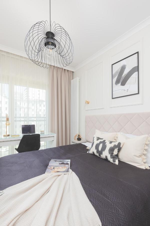 Mennica Residence Central Apartment By Renters Prestige 华沙 外观 照片